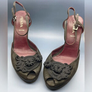 Vintage PRADA Vero Cuoio Peep Toe Embellished Pump
